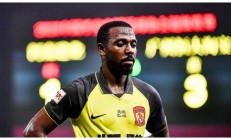 包含夺冠热门遭遇强敌，谁将笑到最后的词条