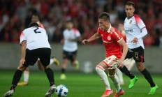 图卢兹遭遇不敌，需调整战术寻求突破