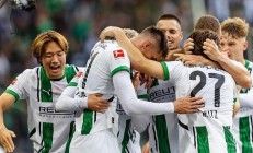 那不勒斯主场大胜维罗纳，继续追逐榜首的简单介绍