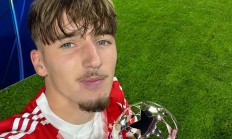 包含斯图加特将迎战法兰克福：谁能占据上风？的词条