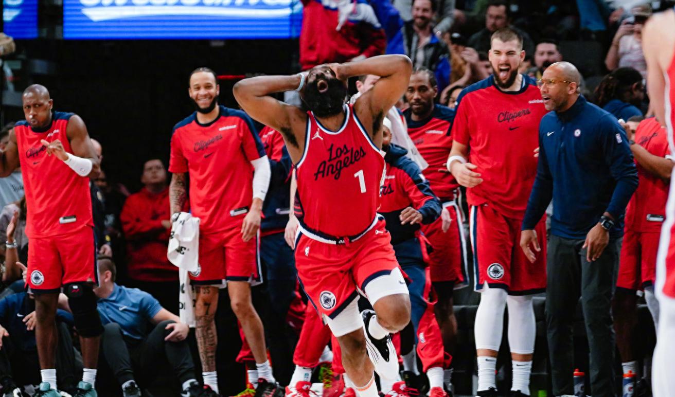 尼克斯全队状态火热,快船再胜热火的简单介绍 尼克斯全队状态火热,快船再胜热火的简单介绍