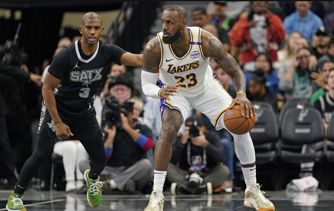 湖人横扫马刺,詹姆斯詹姆斯60分三双高歌猛击!德罗赞表现差强人意?的简单介绍 湖人横扫马刺,詹姆斯詹姆斯60分三双高歌猛击!德罗赞表现差强人意?的简单介绍