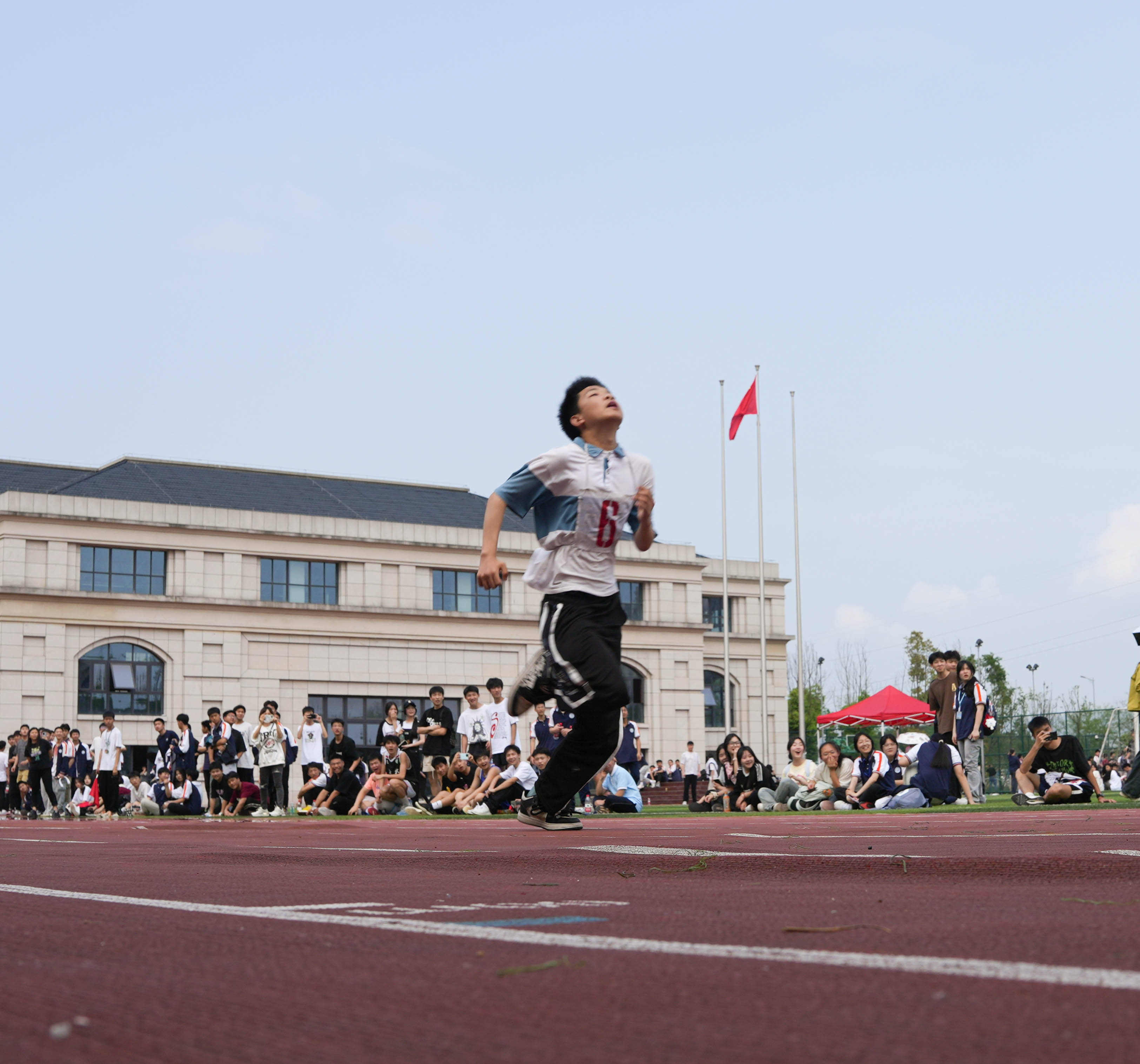 包含雄姿英发:田径选手再现风采的词条 包含雄姿英发:田径选手再现风采的词条