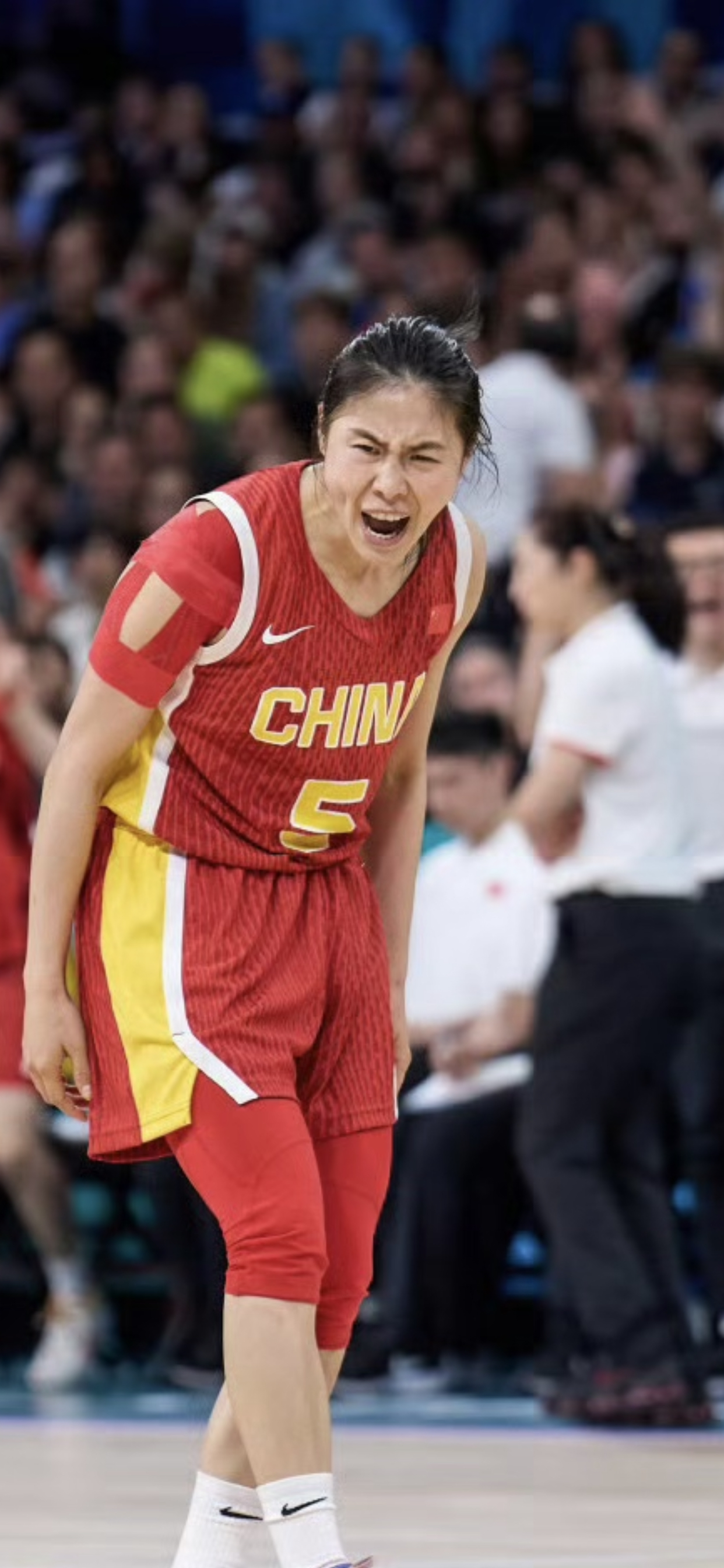 运动员心态稳定，冷静应战取得胜利的简单介绍