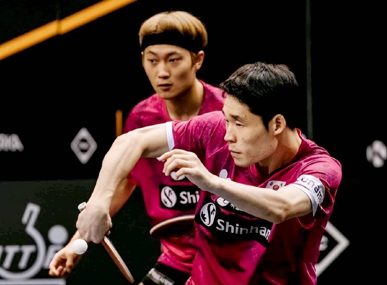 包含夺冠热门遭遇强敌,谁将笑到最后的词条 包含夺冠热门遭遇强敌,谁将笑到最后的词条